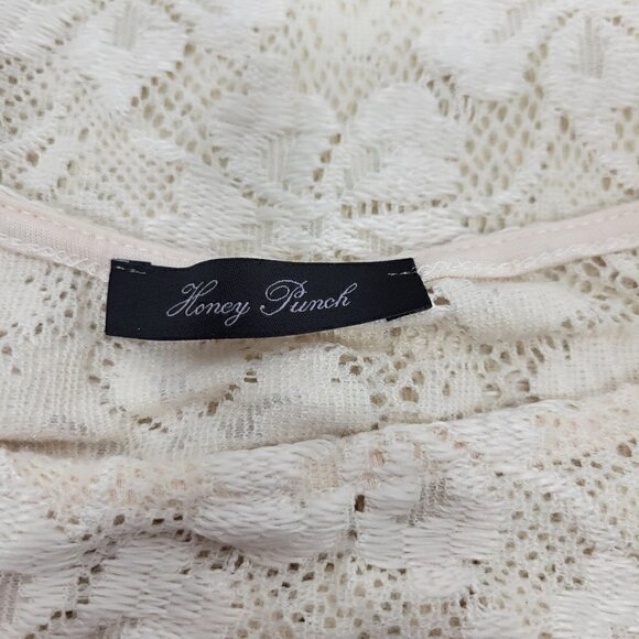 Honey Punch Women's 3/4 Flare Sleeve Lace Fringed Boho/Gypsy/Hippie Top Sz M - Picture 8 of 11